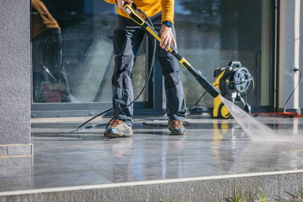 Best Roof Washing  in Inverness, FL